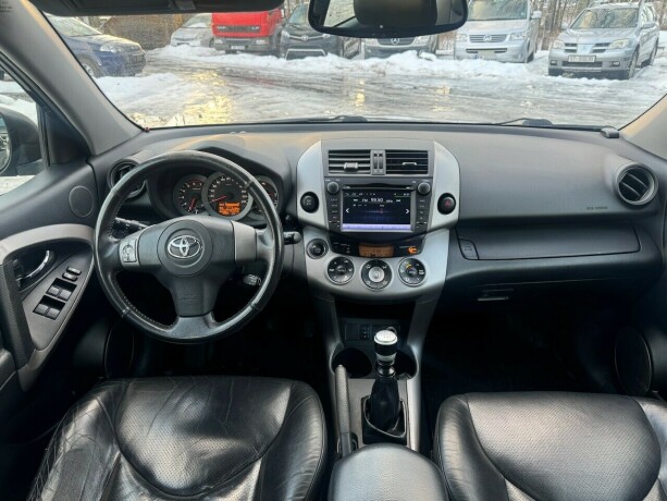 toyota-rav4-diesel-2007-big-14