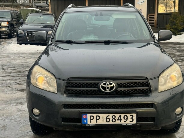 toyota-rav4-diesel-2007-big-1