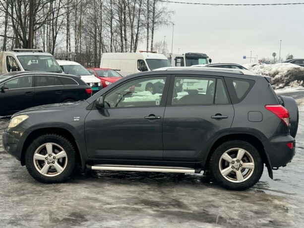 toyota-rav4-diesel-2007-big-3