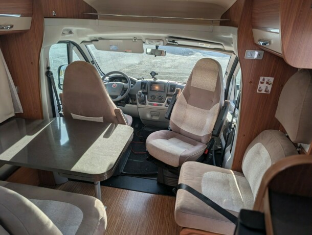 adria-coral-s-670-sl-reg-for-5-2-enkle-senger-truma-diesel-2011-big-9