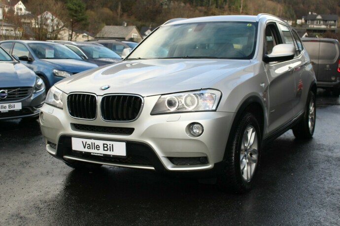 bmw-x3-bensin-2012-big-1