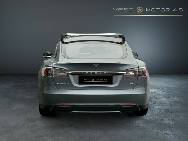 tesla-model-s-elektrisitet-2014-big-5