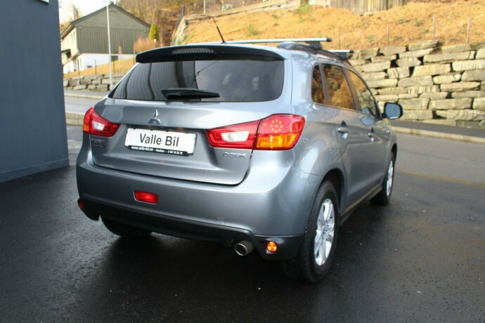 mitsubishi-asx-bensin-2013-big-4