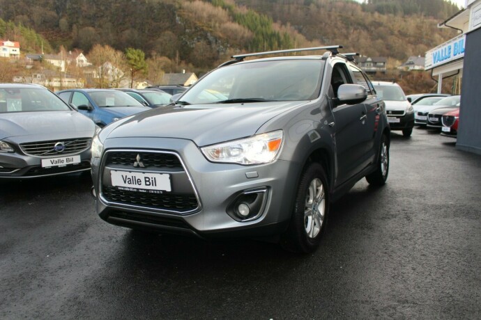 mitsubishi-asx-bensin-2013-big-1