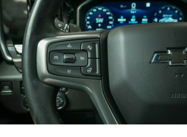 chevrolet-silverado-diesel-2023-big-27