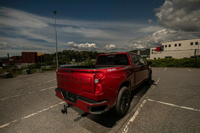 chevrolet-silverado-diesel-2023-big-12