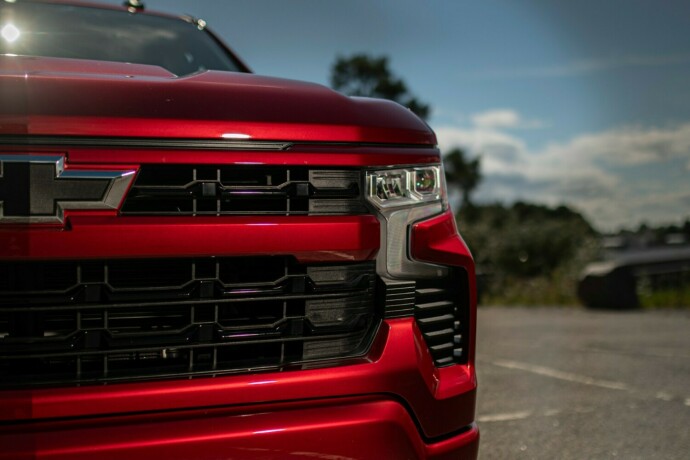 chevrolet-silverado-diesel-2023-big-11