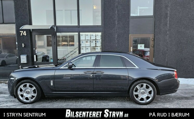 rolls-royce-ghost-bensin-2011-big-3