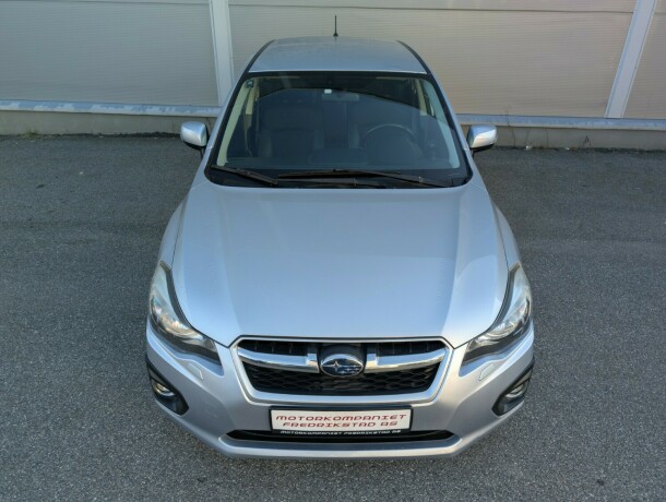 subaru-impreza-bensin-2013-big-9