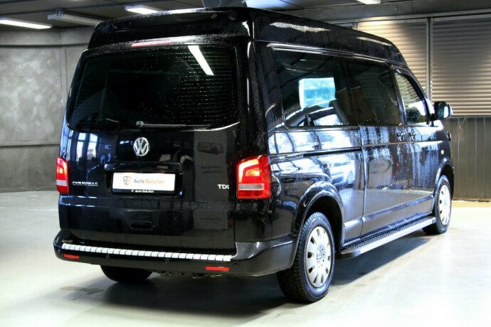 volkswagen-caravelle-diesel-2011-big-1