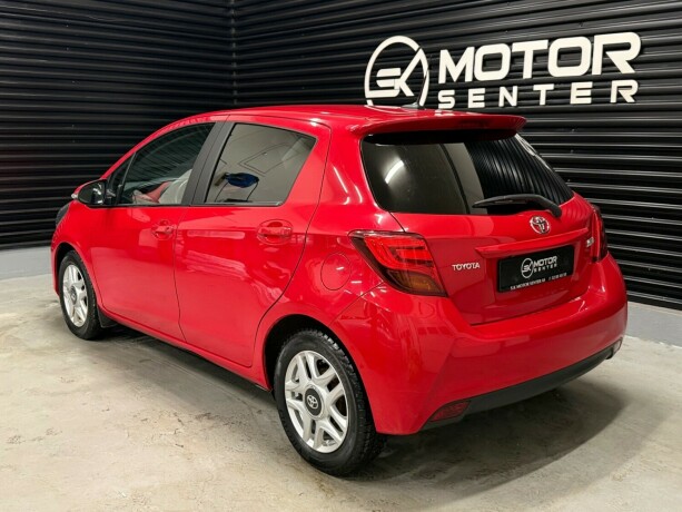 toyota-yaris-bensin-2015-big-1