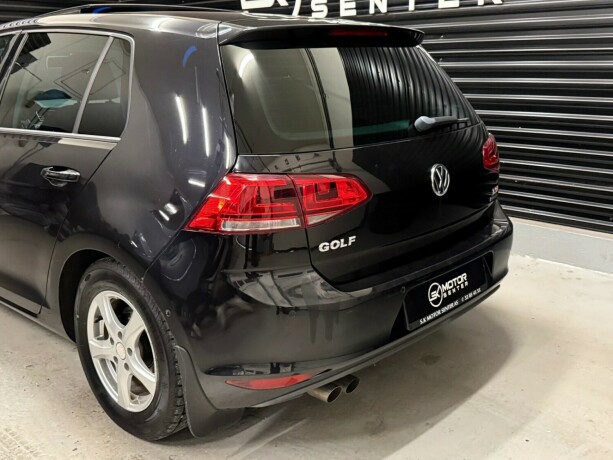 volkswagen-golf-bensin-2014-big-5