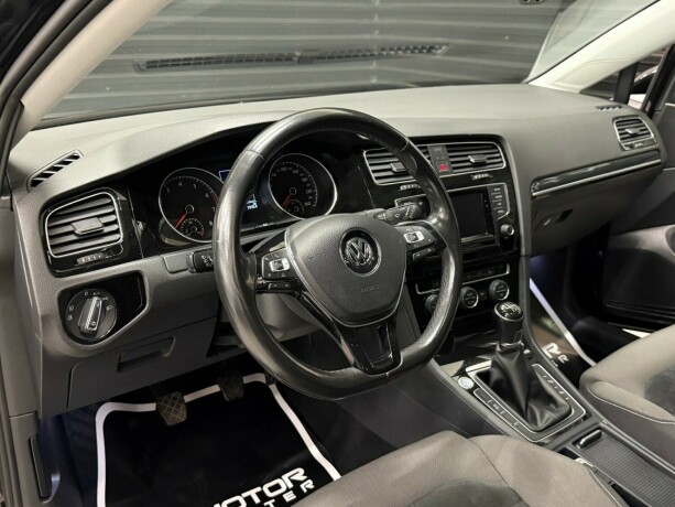 volkswagen-golf-bensin-2014-big-10