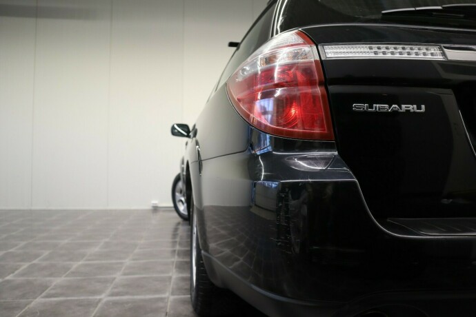 subaru-legacy-bensin-2006-big-19