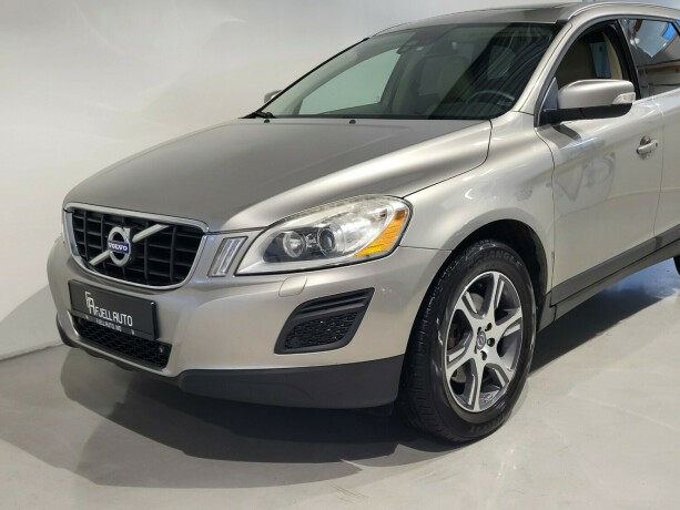 volvo-xc-60-diesel-2011-big-1