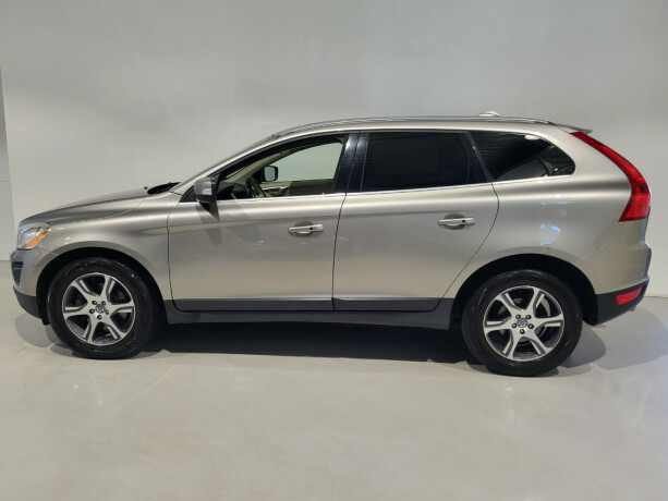 volvo-xc-60-diesel-2011-big-4