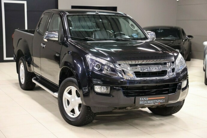 isuzu-d-max-diesel-2015-big-3