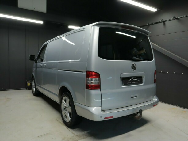 volkswagen-transporter-diesel-2011-big-3