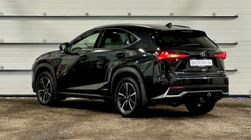 lexus-nx-300h-elektrisitetbensin-2018-big-3