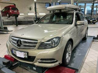 Mercedes-Benz | C-Klasse | Diesel | 2012