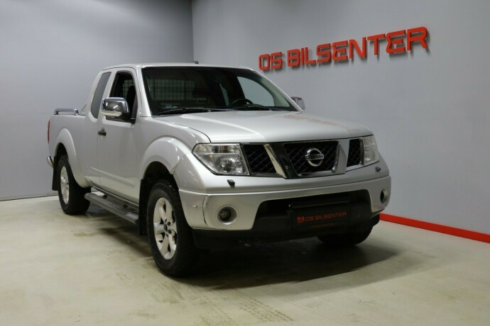 nissan-navara-diesel-2010-big-0