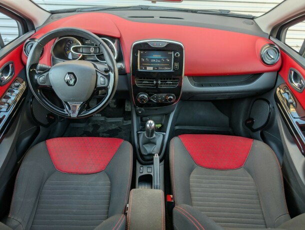 renault-clio-bensin-2013-big-12