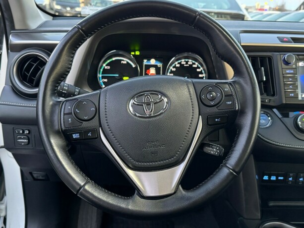 toyota-rav4-elektrisitetbensin-2016-big-11