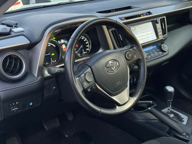 toyota-rav4-elektrisitetbensin-2016-big-6