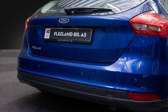 ford-focus-bensin-2015-big-7