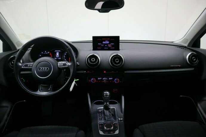 audi-a3-bensin-2013-big-22