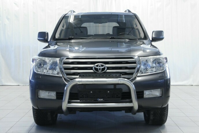 toyota-land-cruiser-diesel-2010-big-1