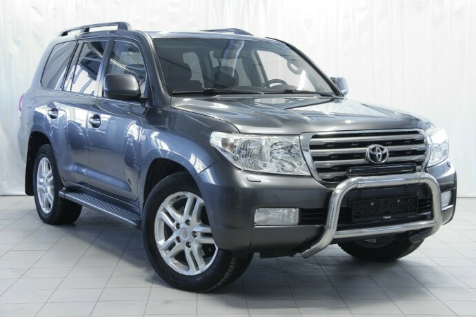 toyota-land-cruiser-diesel-2010-big-2