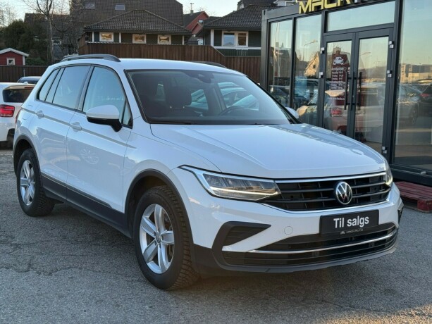 volkswagen-tiguan-elektrisitetbensin-2021-big-2