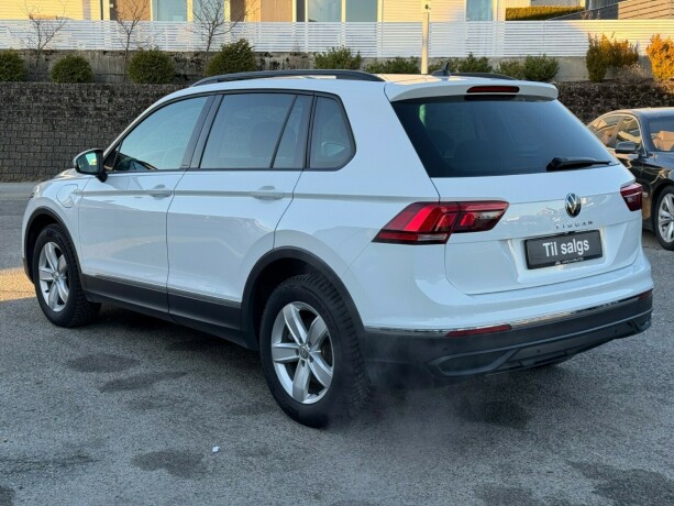 volkswagen-tiguan-elektrisitetbensin-2021-big-5