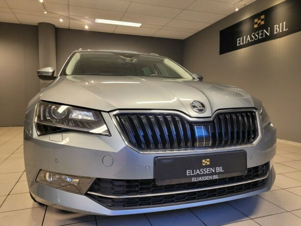 skoda-superb-bensin-2017-big-9