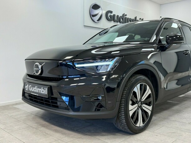 volvo-xc-40-elektrisitet-2022-big-1