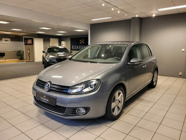 volkswagen-golf-bensin-2010-big-8