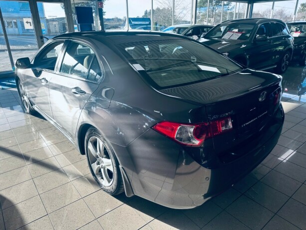 honda-accord-bensin-2009-big-4