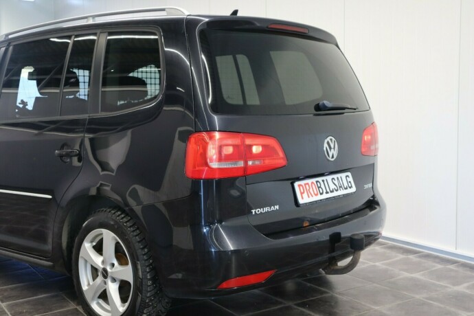 volkswagen-touran-diesel-2013-big-12