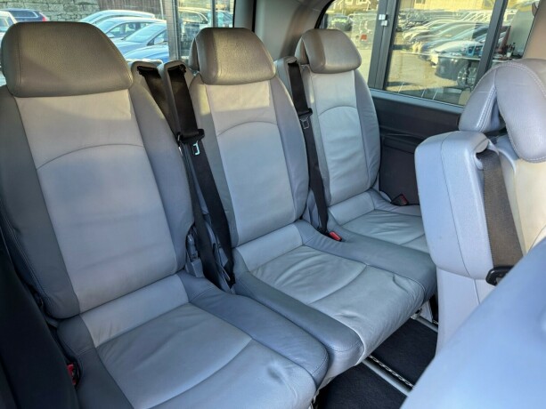 mercedes-benz-vito-diesel-2012-big-14