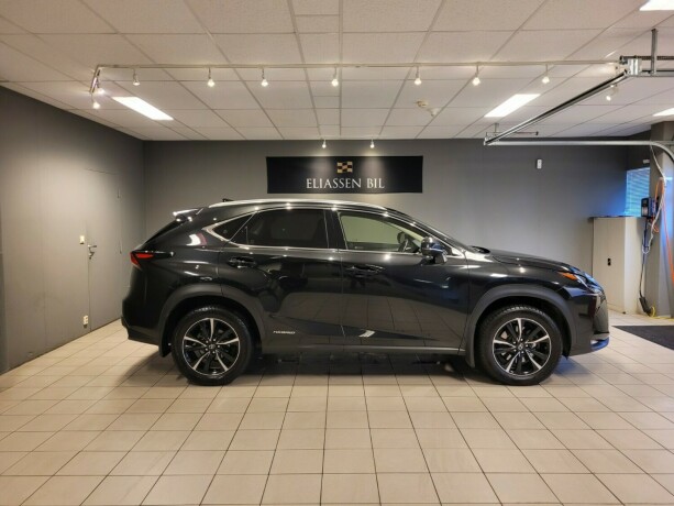 lexus-nx-300h-elektrisitetbensin-2016-big-3