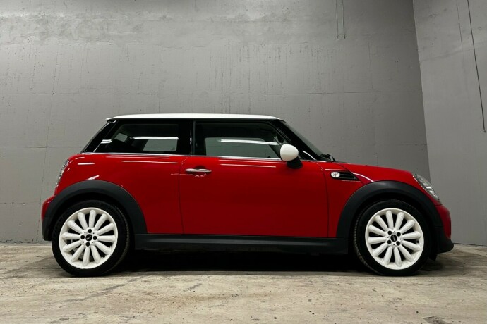 mini-cooper-diesel-2011-big-8