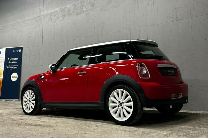 mini-cooper-diesel-2011-big-4