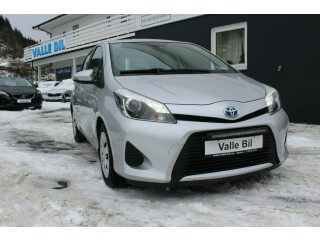 Toyota | Yaris | Elektrisitet+bensin | 2014