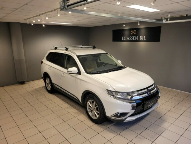 mitsubishi-outlander-diesel-2016-big-1