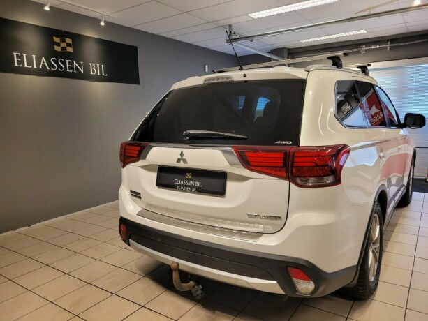 mitsubishi-outlander-diesel-2016-big-5