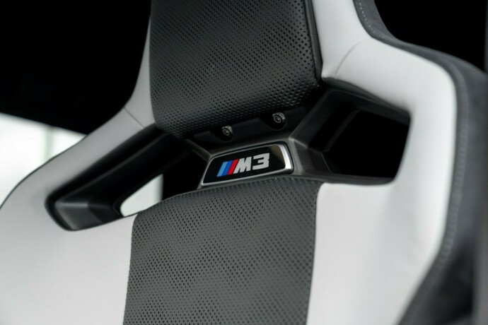 bmw-m3-bensin-2024-big-42