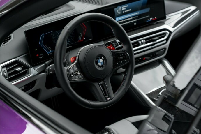 bmw-m3-bensin-2024-big-31