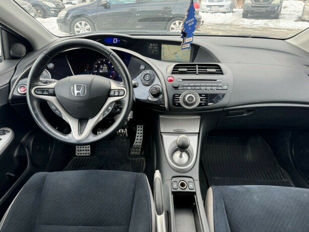 honda-civic-bensin-2007-big-14