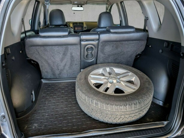 toyota-rav4-diesel-2013-big-27